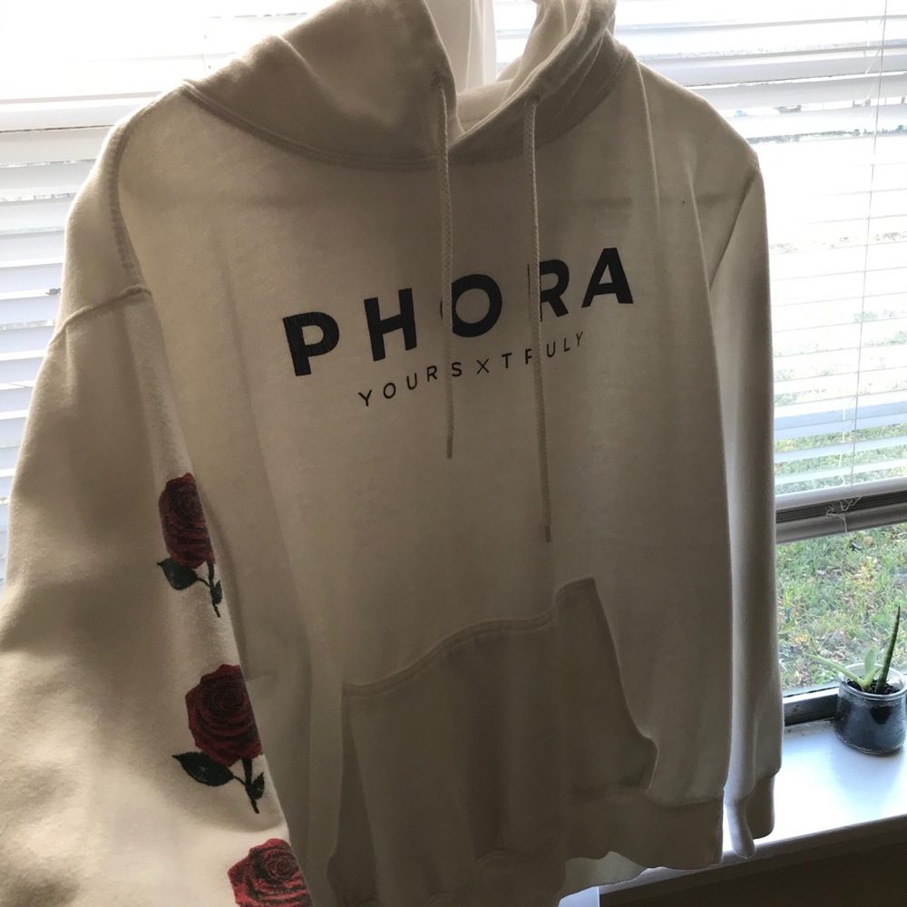 Phora hoodie